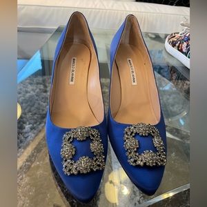 Manolo Blahnik Hangisi Pumps